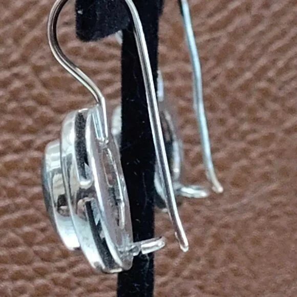 Silpada Blue Topaz Sterling Silver earrings with locking French wires - Picture 5 of 6